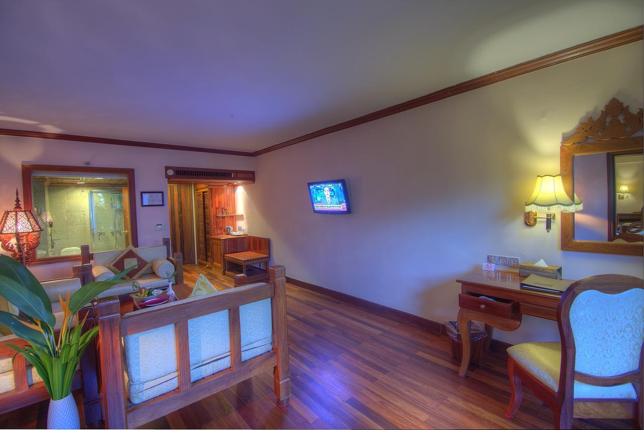 Bayon Era Hotel Siem Reap Luaran gambar